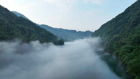 湖南资兴小东江 清晨云雾缭乱 青山绿水