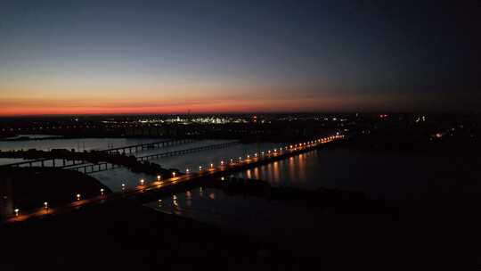 夜景河流 大桥 化工厂