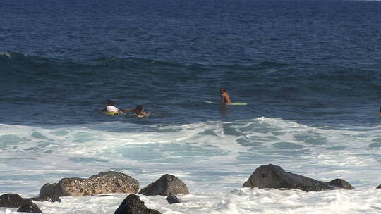 冲浪者在海里冲浪视频素材模板下载