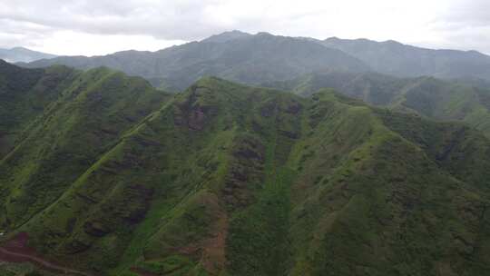 凉山州盐源公母山-航拍-彝族-公母山