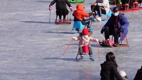【镜头合集】紫竹院公园冰面运动冰雪节