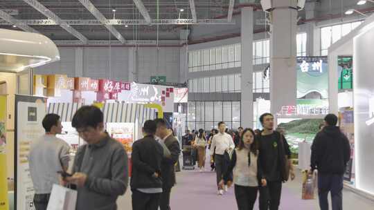 上海旅游产业博览会主题馆人流