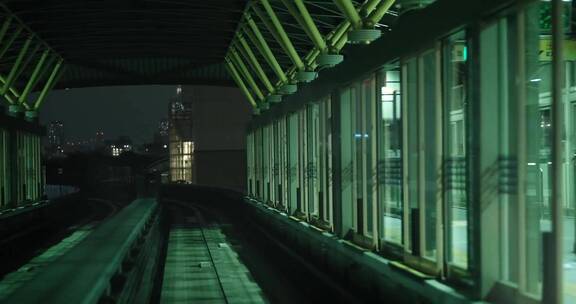 东京 轻轨 城市 轨道 交通 穿梭 黑天 暗