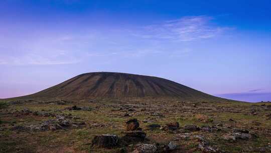 内蒙古乌兰哈达火山蓝调时刻延时