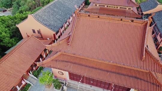 中国文化传统寺庙建筑屋顶特写