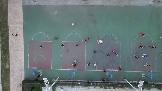 航拍运动场篮球场打球视频素材模板下载