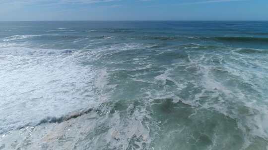 夏日海浪翻涌视频素材模板下载