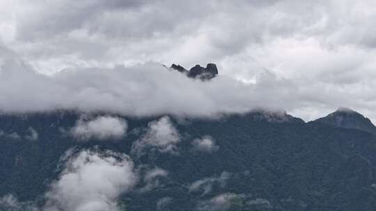 怒江畔大山延时风光