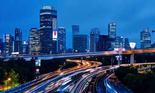 夜幕下的城市高速路与高楼灯光夜景