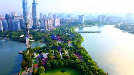 城市现代建筑与公园景观航拍