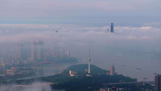 中国武汉两江四岸城市地标风光