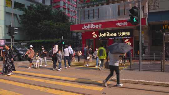 香港街道人来人往过马路视频4K