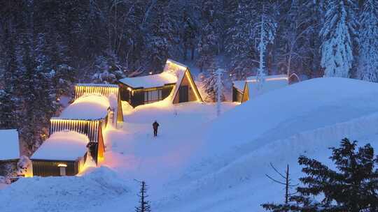 长白山老里克湖雪岭木屋蓝调航拍4K