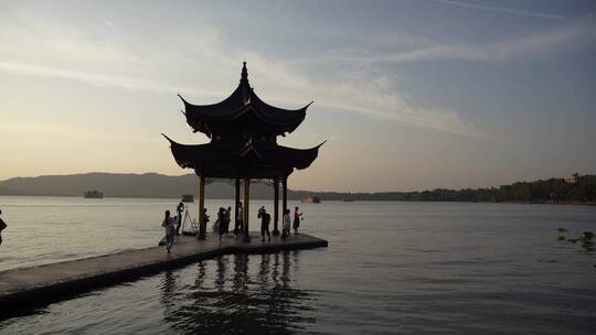 杭州西湖景区集贤亭落日夜景