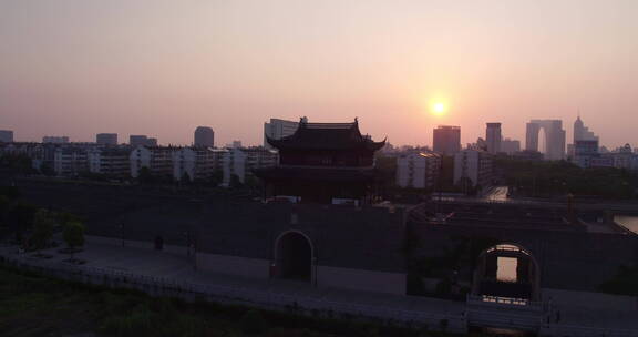 旅游景区 航拍苏州相门古城楼日出 左转远