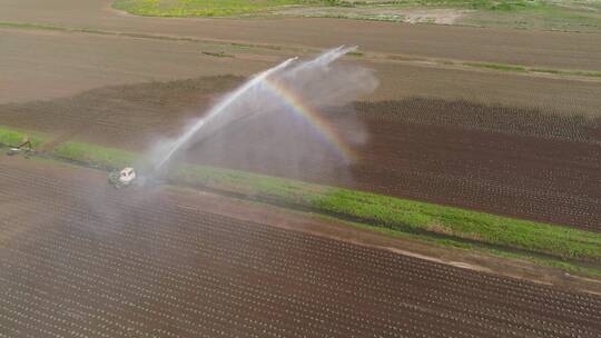 农业 灌溉 洒水 现代农业 农村