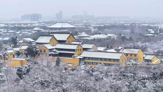 航拍扬州瘦西湖大明寺观音山宋夹城园林雪景