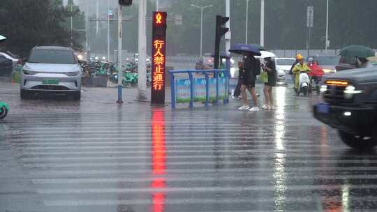 雨天 下雨 城市风光 写意 台风 雨中景色