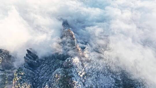 安徽黄山冬天雾凇云海日出奇观旅游黄山航拍