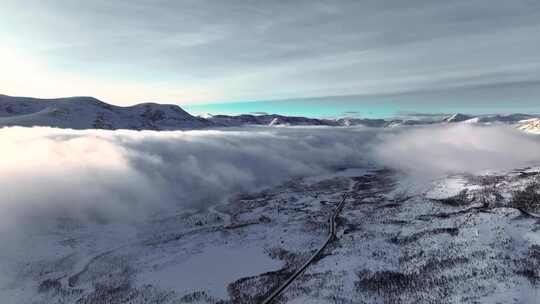 4K航拍北欧挪威特罗姆瑟雪山云雾美景