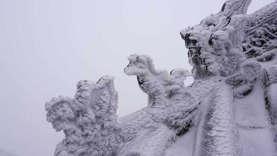 武当山古建筑脊兽屋脊大雪空境升格