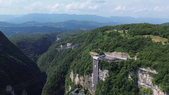 张家界大峡谷玻璃桥、峡谷电梯、峡谷风貌