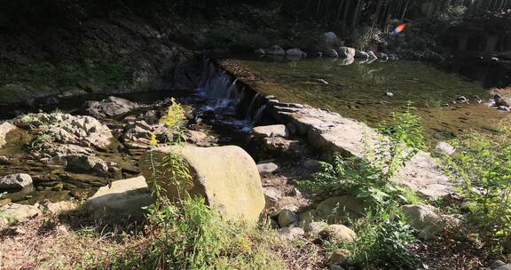 山涧岩石溪流 浙东小九寨