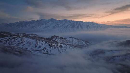 青海拉脊山日出