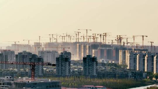 4K航拍上海临港新城建筑塔吊群2视频素材模板下载
