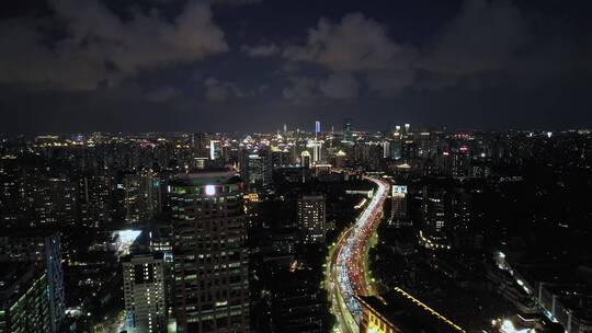上海市区车流交通夜景