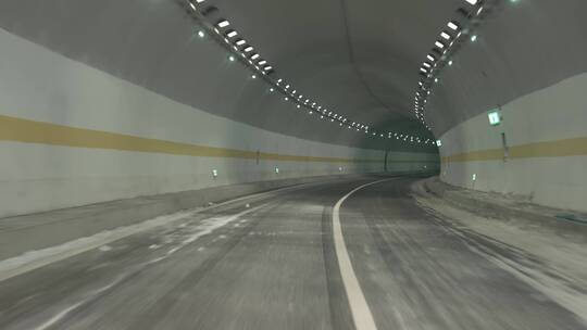 新疆隧道