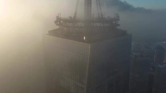 航拍纽约曼哈顿世界贸易中心一号楼楼顶日出