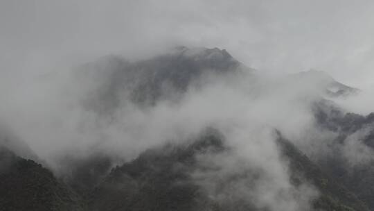 航拍重庆大巴山冬季雪山冰雪风光雪景视频素材模板下载