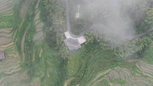 航拍大山梯田风光