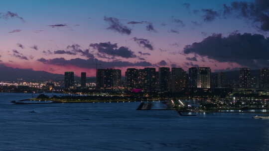 檀香山市中心粉红日落风景威基基天际线全景