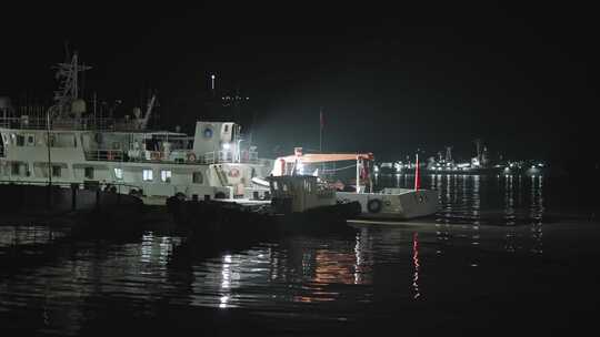 渔船夜晚夜景浙江宁波象山石浦镇渔村