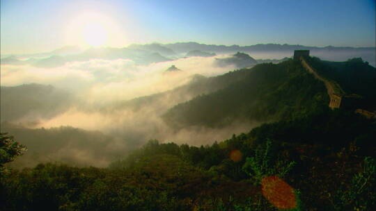 长城日出云海山间流动云雾延时