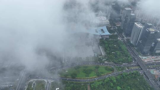 深圳市民中心云海阴天