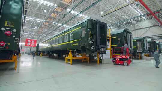 工厂内火车车厢检修场景