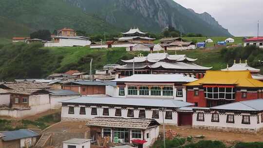 郎木寺建筑外景