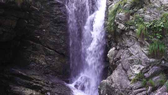 大自然小溪水瀑布山涧水源泉水山水