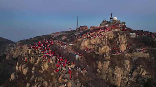 启航2025！泰山之巅，迎来新年第一缕阳光！