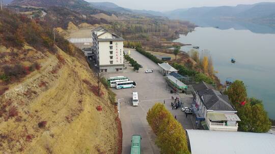 聋哑学校团建郊游济源黄河三峡游船小学生