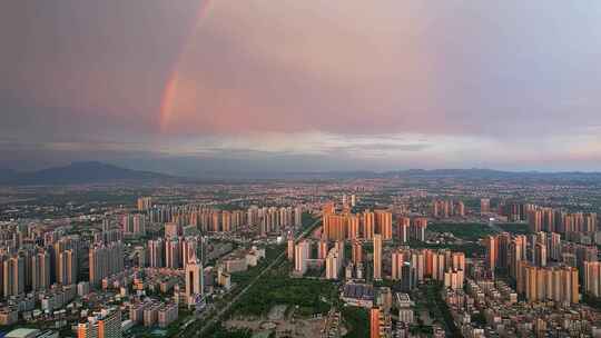 雨后市区双彩虹航拍