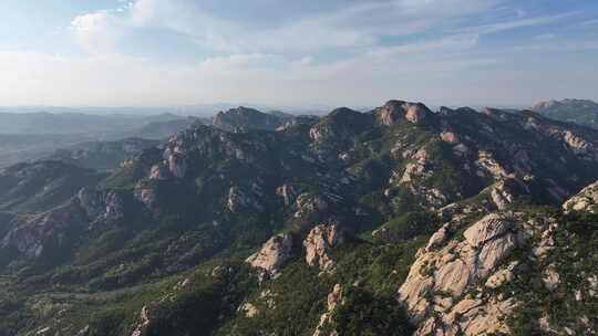 航拍山东烟台牟平区单耳山的秋季风光