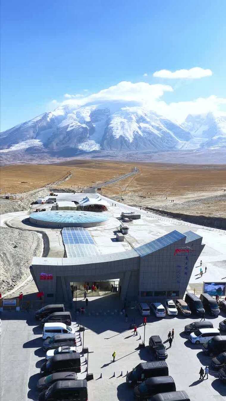 慕士塔格峰冰川公园壮丽风光