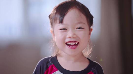 小孩天真的笑脸合集4k视频素材模板下载