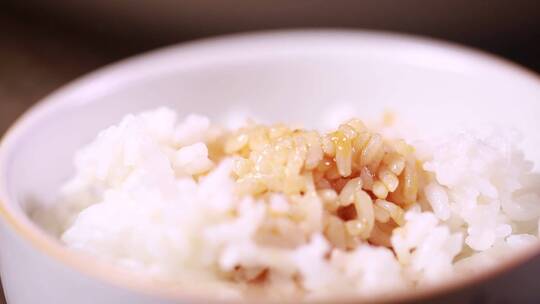 鱼汤泡饼泡饭下饭菜