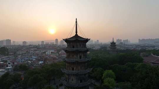 泉州开元寺东西塔航拍西街泉州市区建筑风光视频素材模板下载