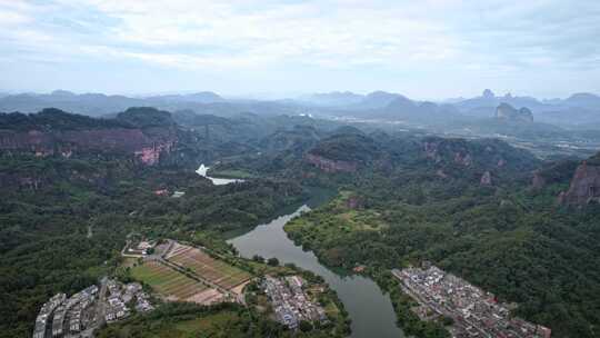 航拍韶关丹霞地貌 丹霞山阳元峰长老峰景区